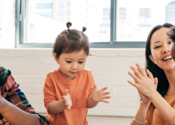 Why Are Emotional Support Circles Replacing Traditional Therapy?