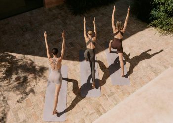 Is ‘Walking Meditation’ More Effective With Textured Footwear?