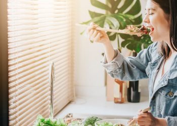 Is a Plant-Based Diet Suitable for Everyone? How Will Your Body Respond?