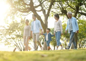 Why “Morning Sun Exposure” Has Become the New Trend for Building Healthy Routines